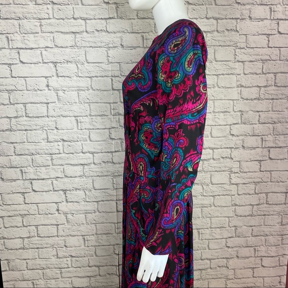 VINTAGE STUNNER - Picture 4 of 15